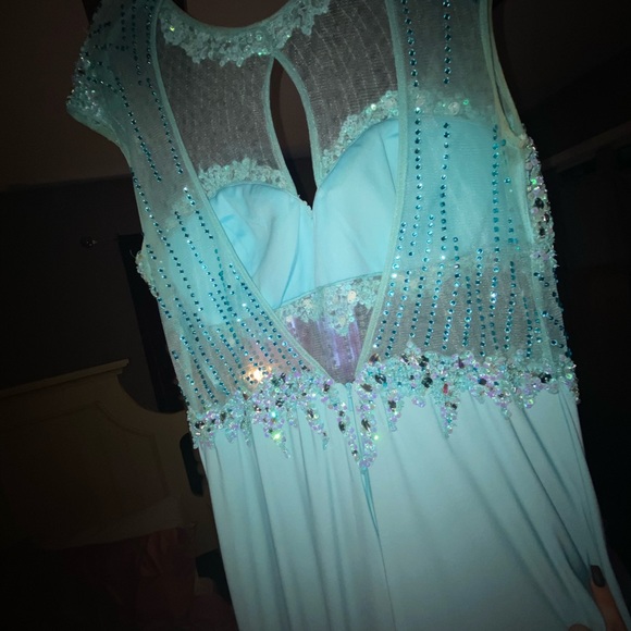 Prom Dress - Picture 7 of 7